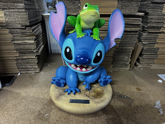 [DÉFAUT] STITCH DE GRENOUILLE - DISNEY MASTERCRAFT 100 YEARS OF WONDERS