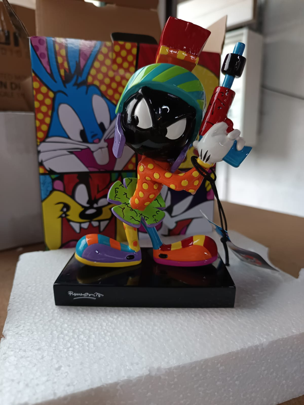 [DÉFAUT] MARVIN - LOONEY TUNES BRITTO