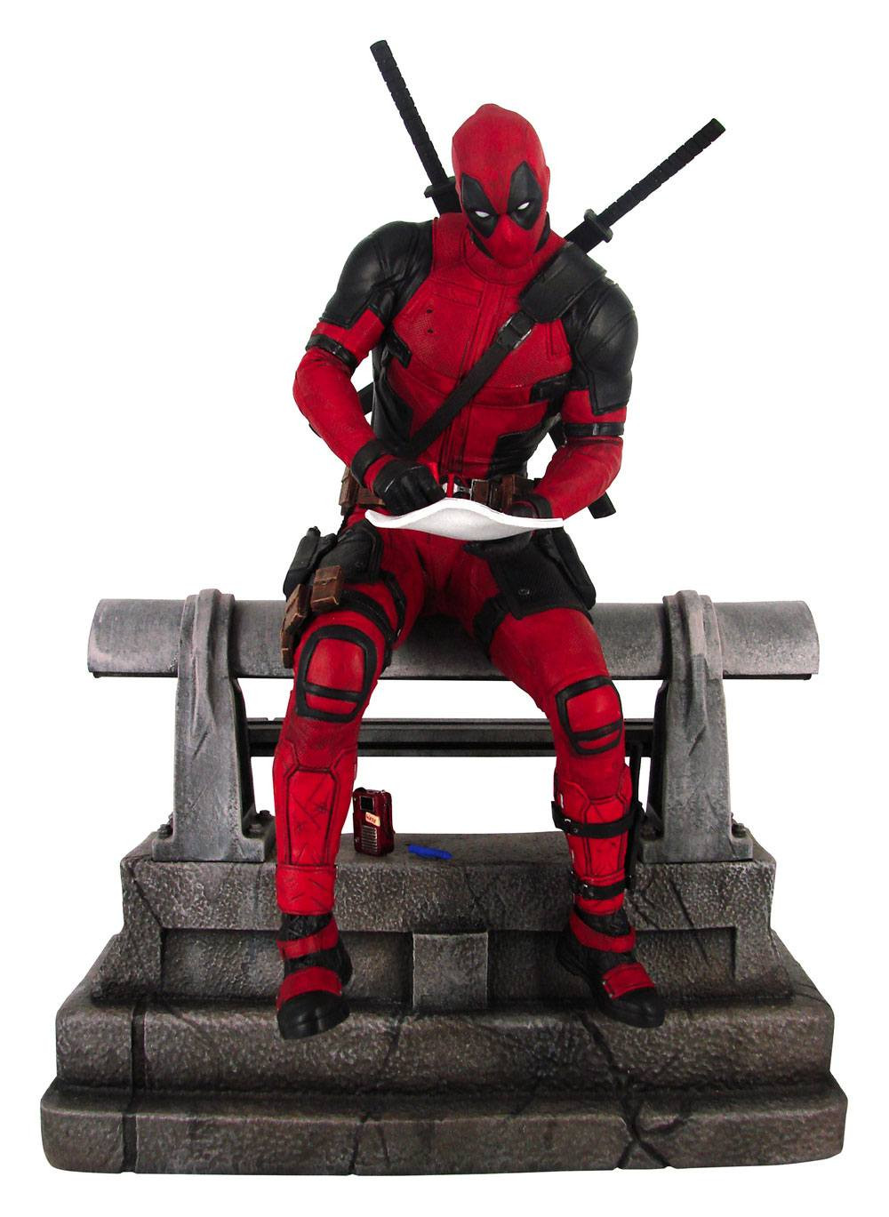 Marvel Movie Premier Collection statuette Deadpool 25 cm